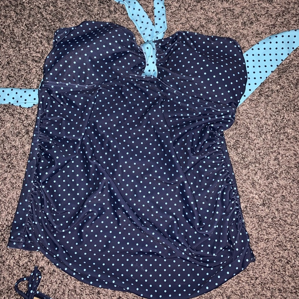 Maternity bathing suit. Bottoms never worn.